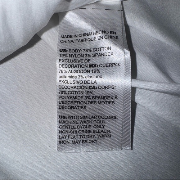 White House Black Market White Long Sleeve Button Up Shirt Blouse Lace Sleeve 2 - Picture 9 of 9